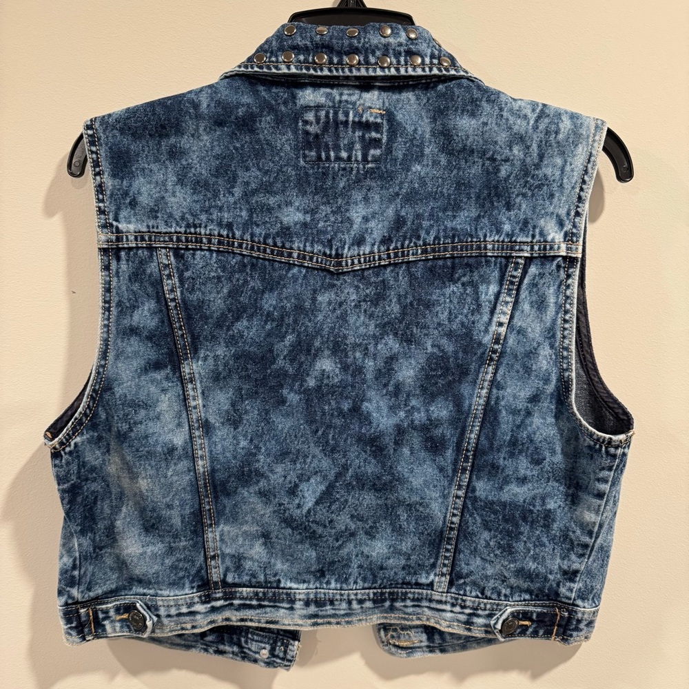 Forever 21 Blue Denim Studded Collar Crop Vest - Picture 3 of 6